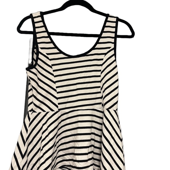 Silvergate Peplum top - size L - Picture 2 of 4